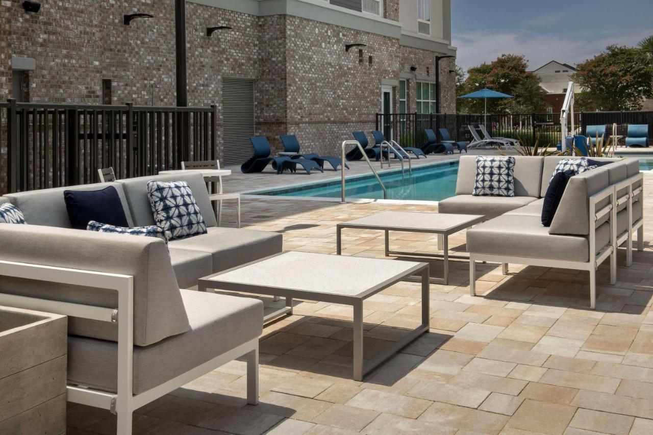 Hilton Garden Inn Pensacola Downtown ภายนอก รูปภาพ