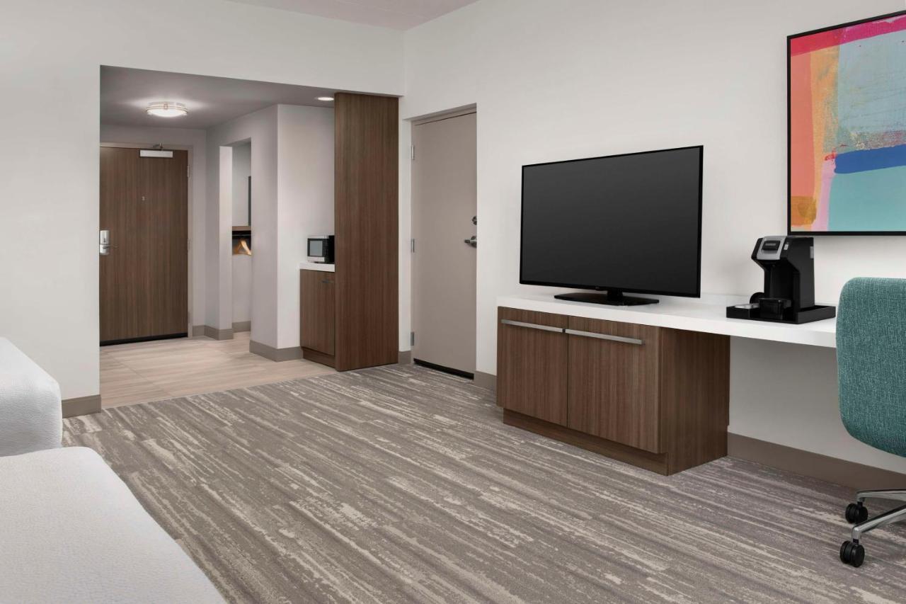 Hilton Garden Inn Pensacola Downtown ภายนอก รูปภาพ