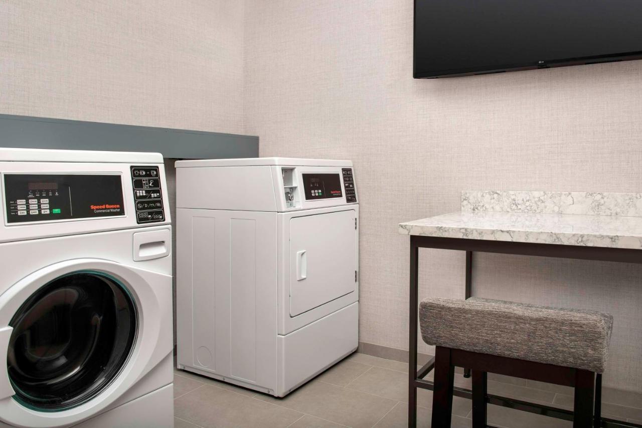 Hilton Garden Inn Pensacola Downtown ภายนอก รูปภาพ