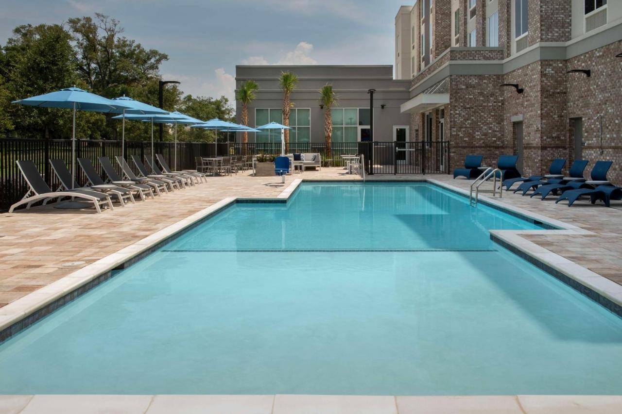 Hilton Garden Inn Pensacola Downtown ภายนอก รูปภาพ
