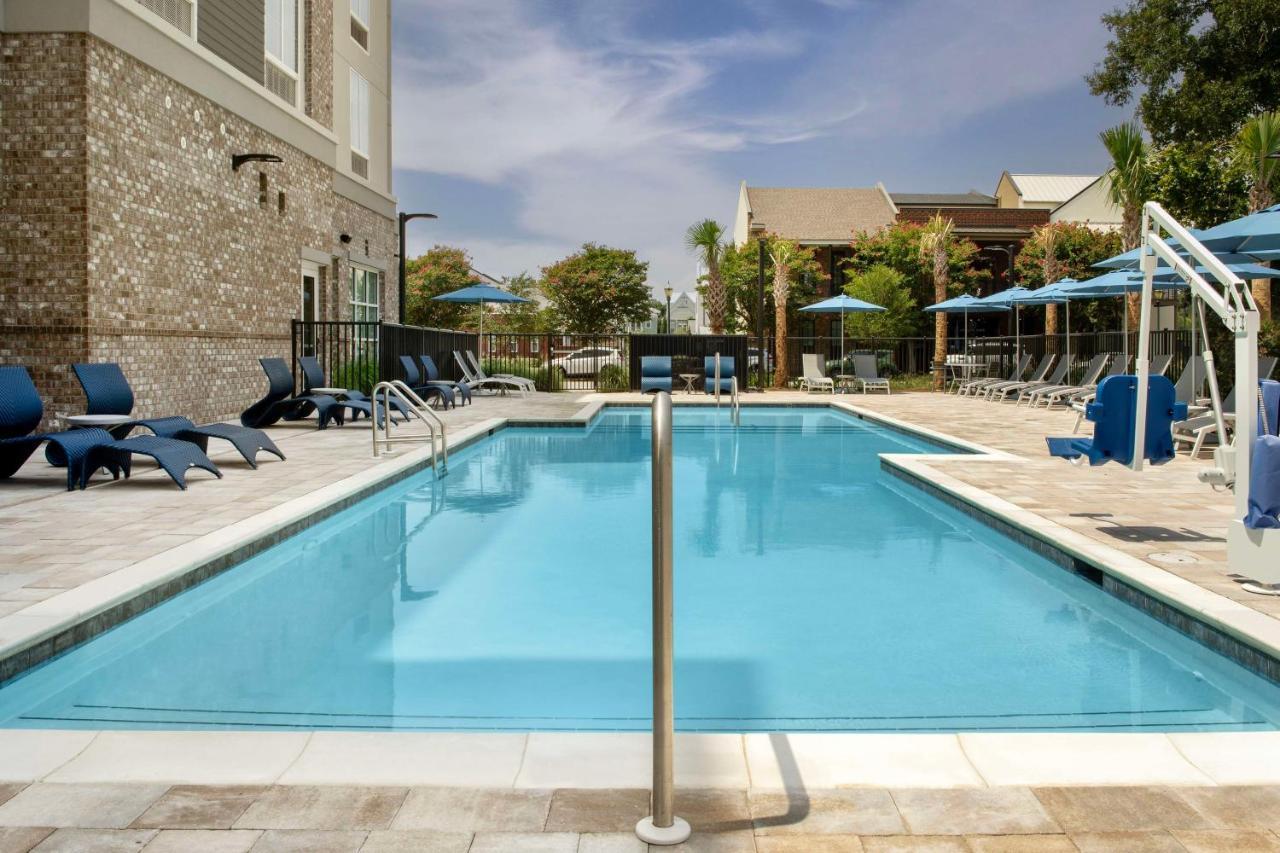 Hilton Garden Inn Pensacola Downtown ภายนอก รูปภาพ