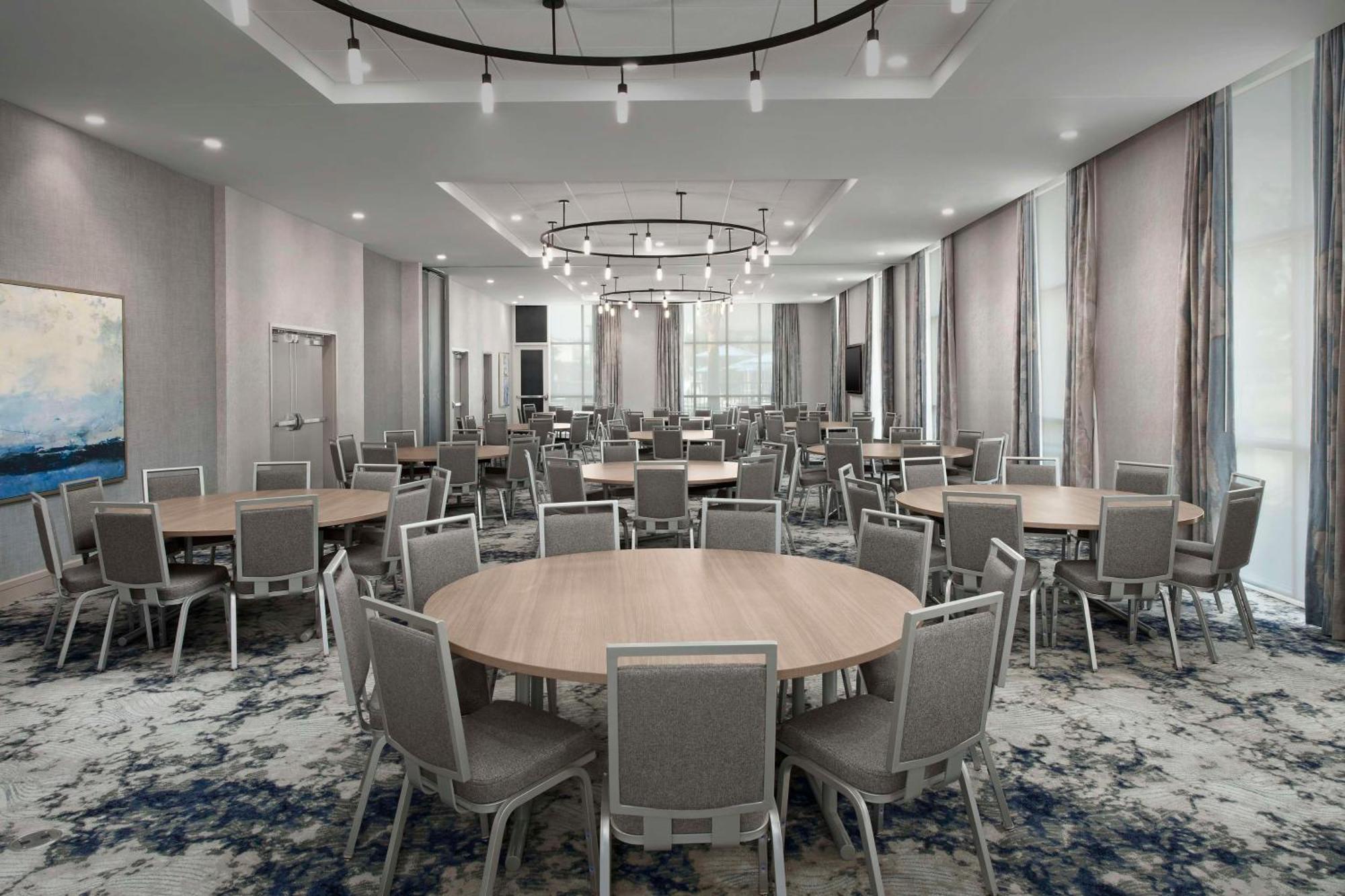 Hilton Garden Inn Pensacola Downtown ภายนอก รูปภาพ